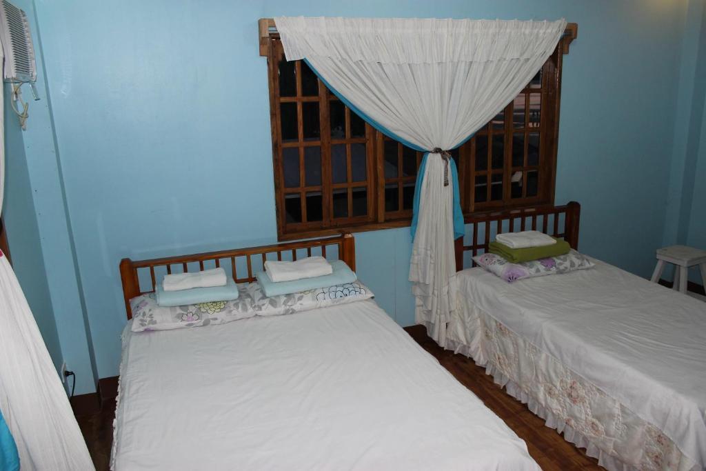 Villa Limpia Beach Resort Bohol Room photo